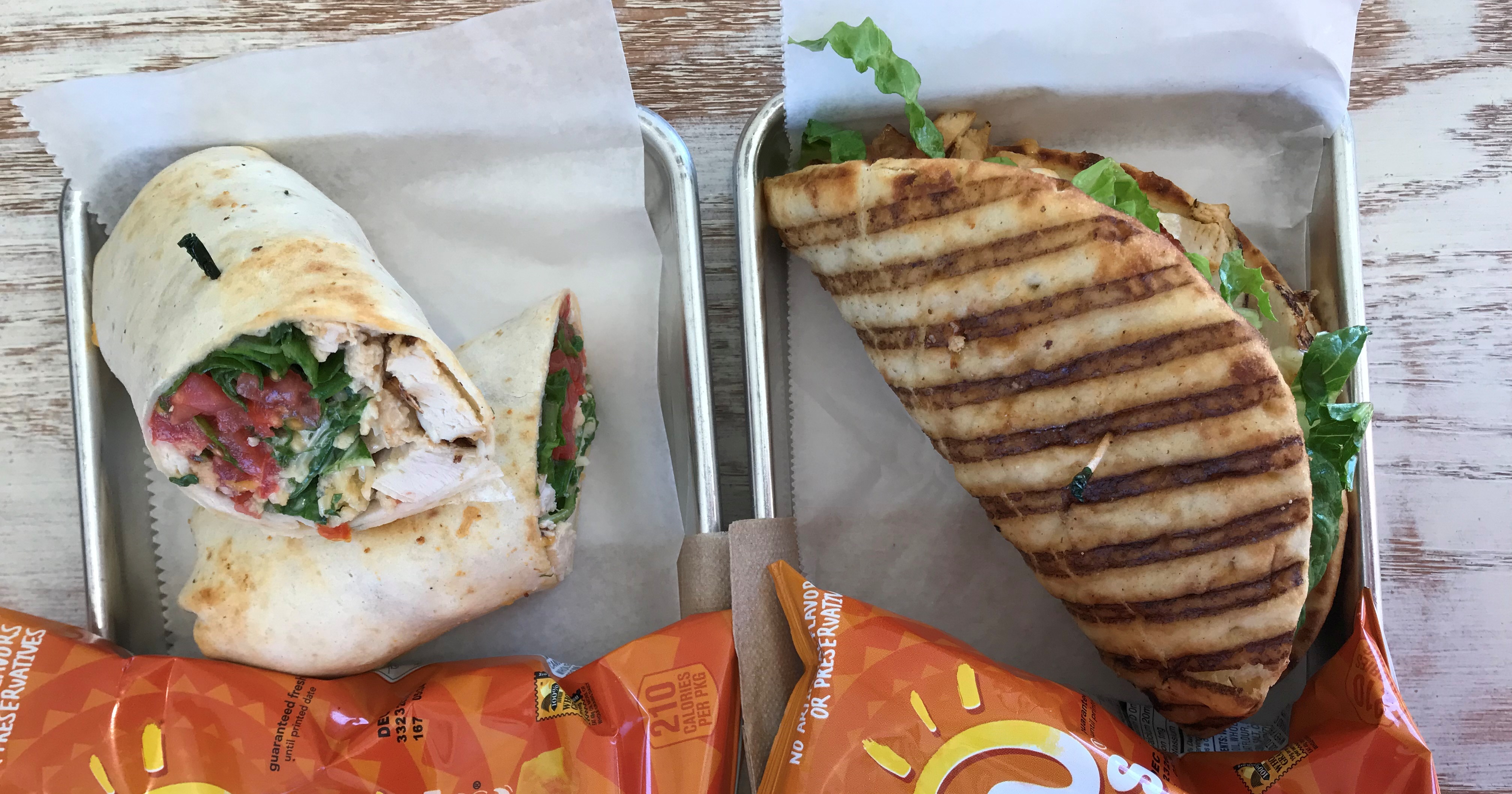 tropical smoothie cafe chipotle chicken club flatbread