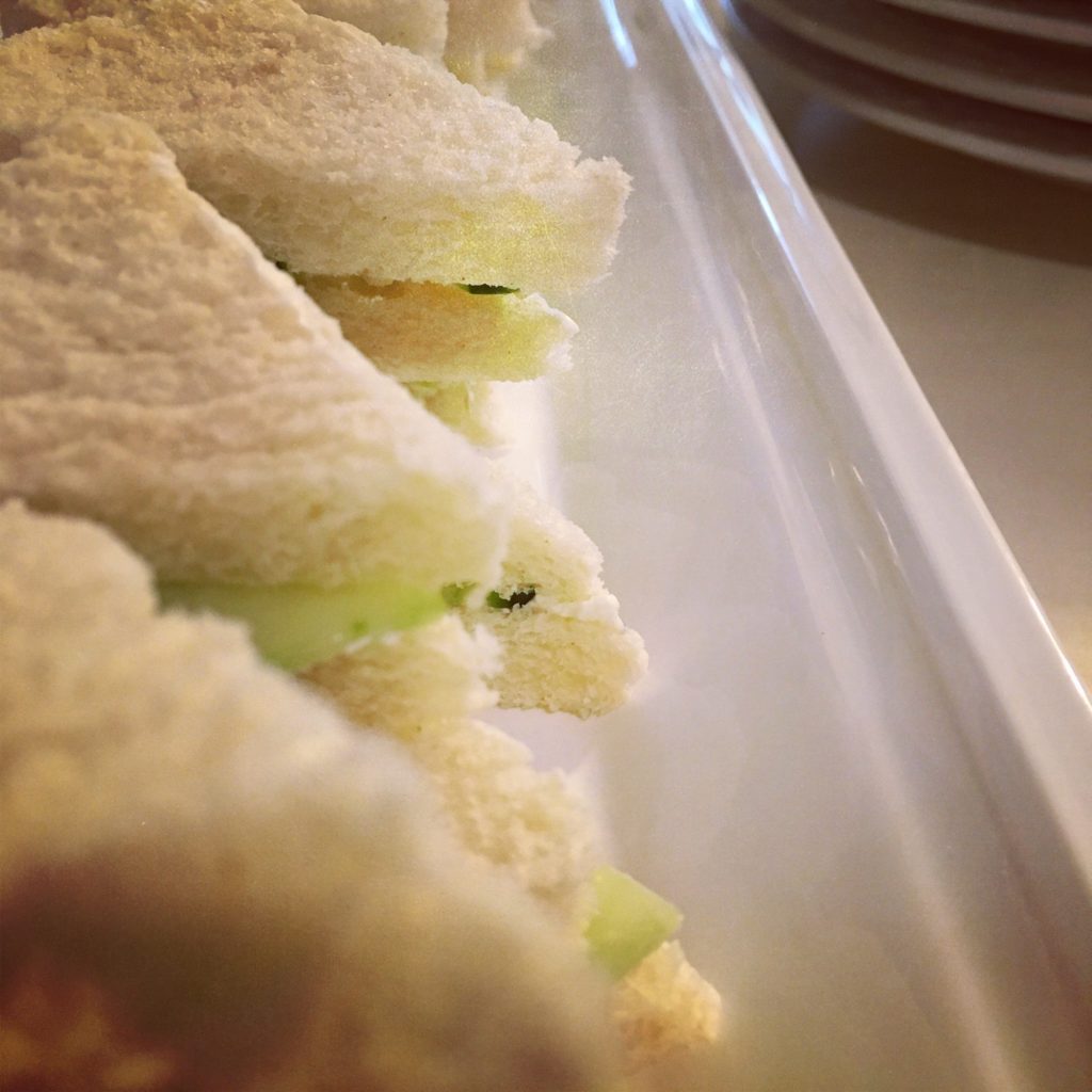 cucumber cream cheese sandwiches